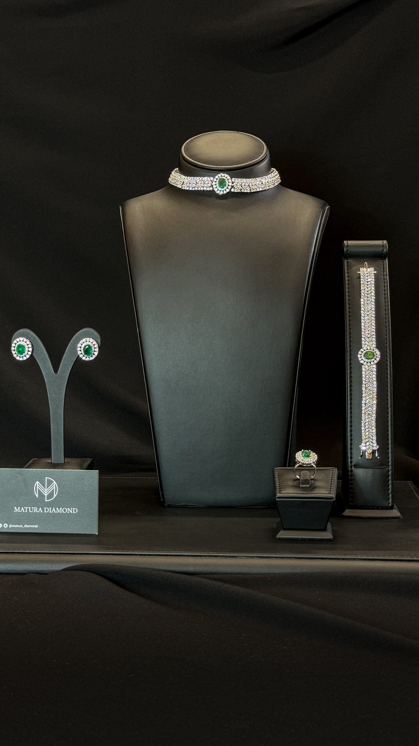 CHOKER ALFAHIDI | GREEN