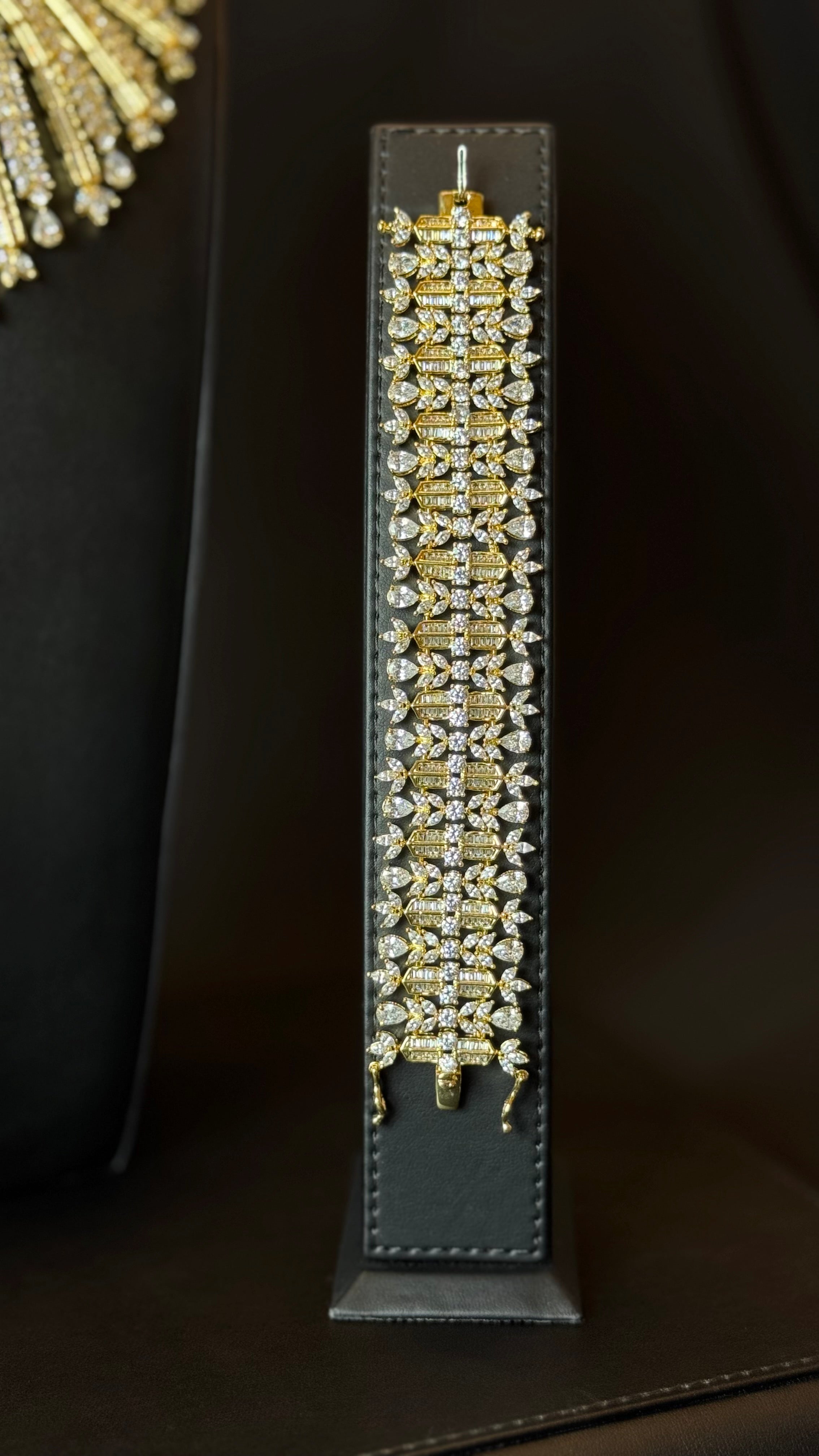 FALAJ HAZZA | GOLDEN