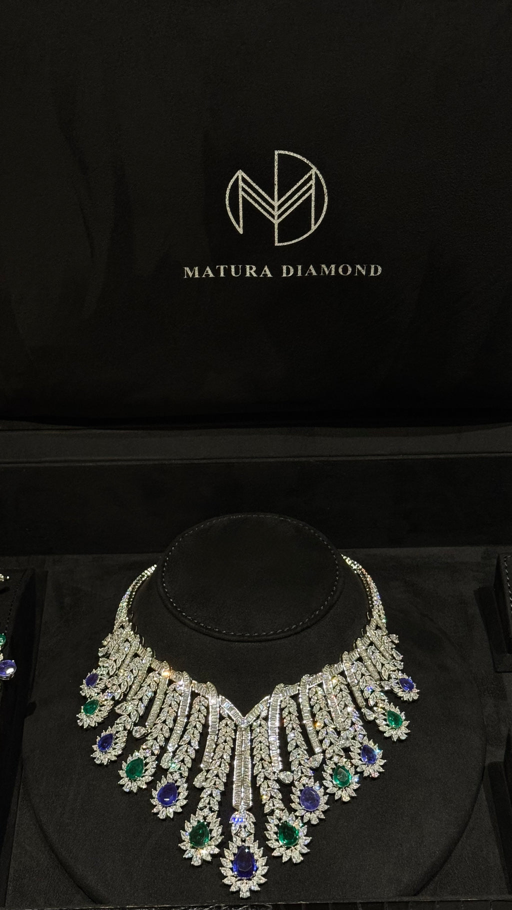 ALKUWAITAT | BLUE & GREEN