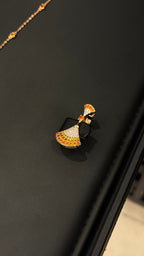 BEE | ORANGE & R GOLDEN