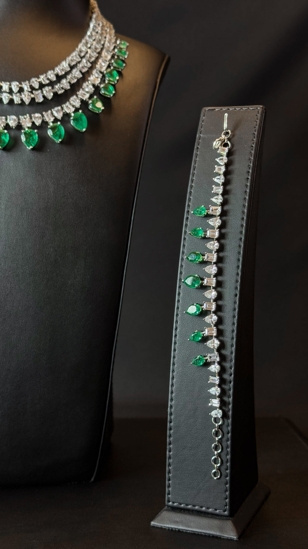 ALMURGBAT | GREEN