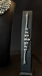 ALMARR | PEARLS & BLACK