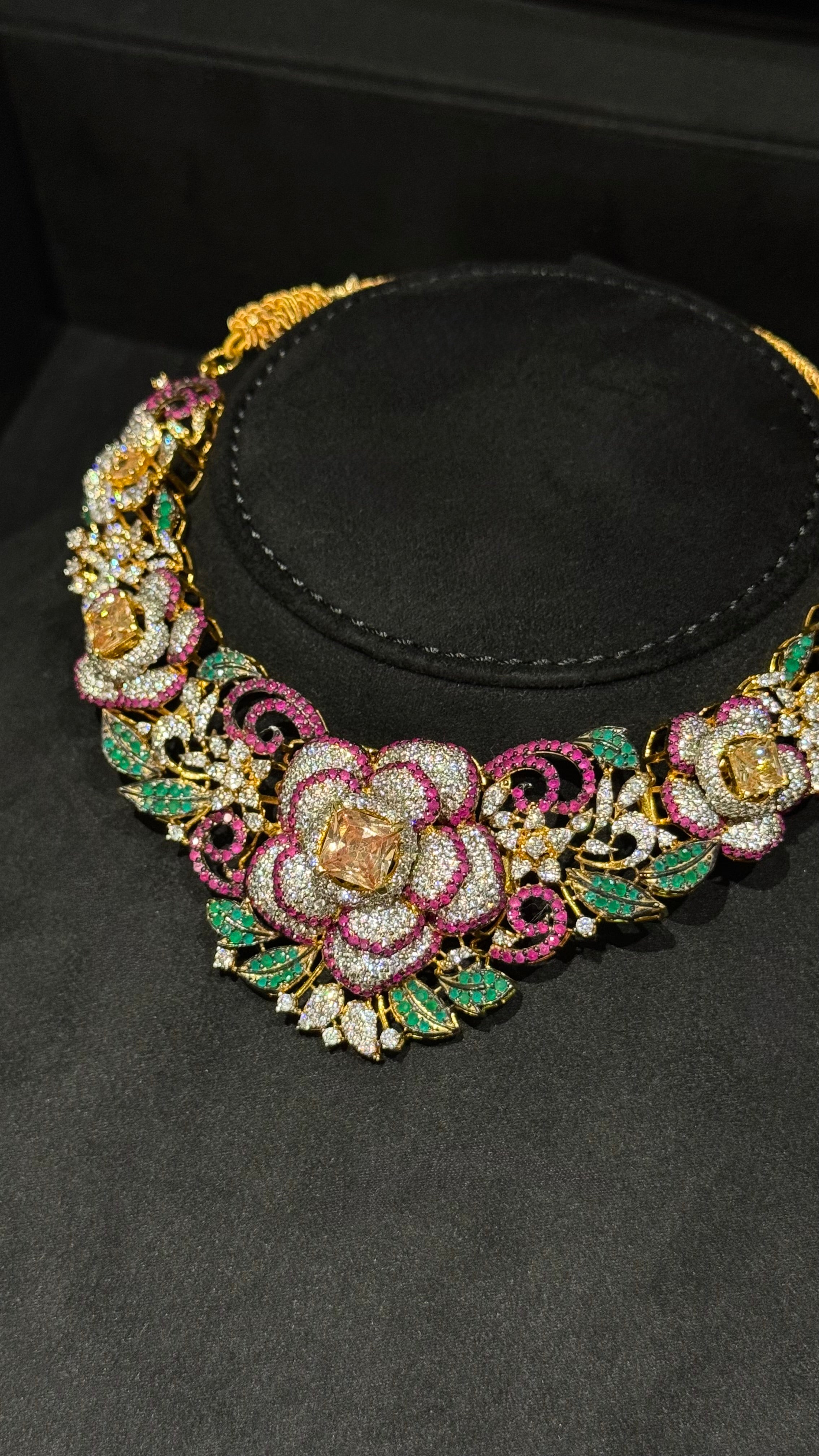 041 | SILVER & COLORED