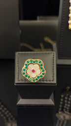 NO.030 | PEARLS & GOLDEN