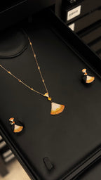 BEE | ORANGE & R GOLDEN