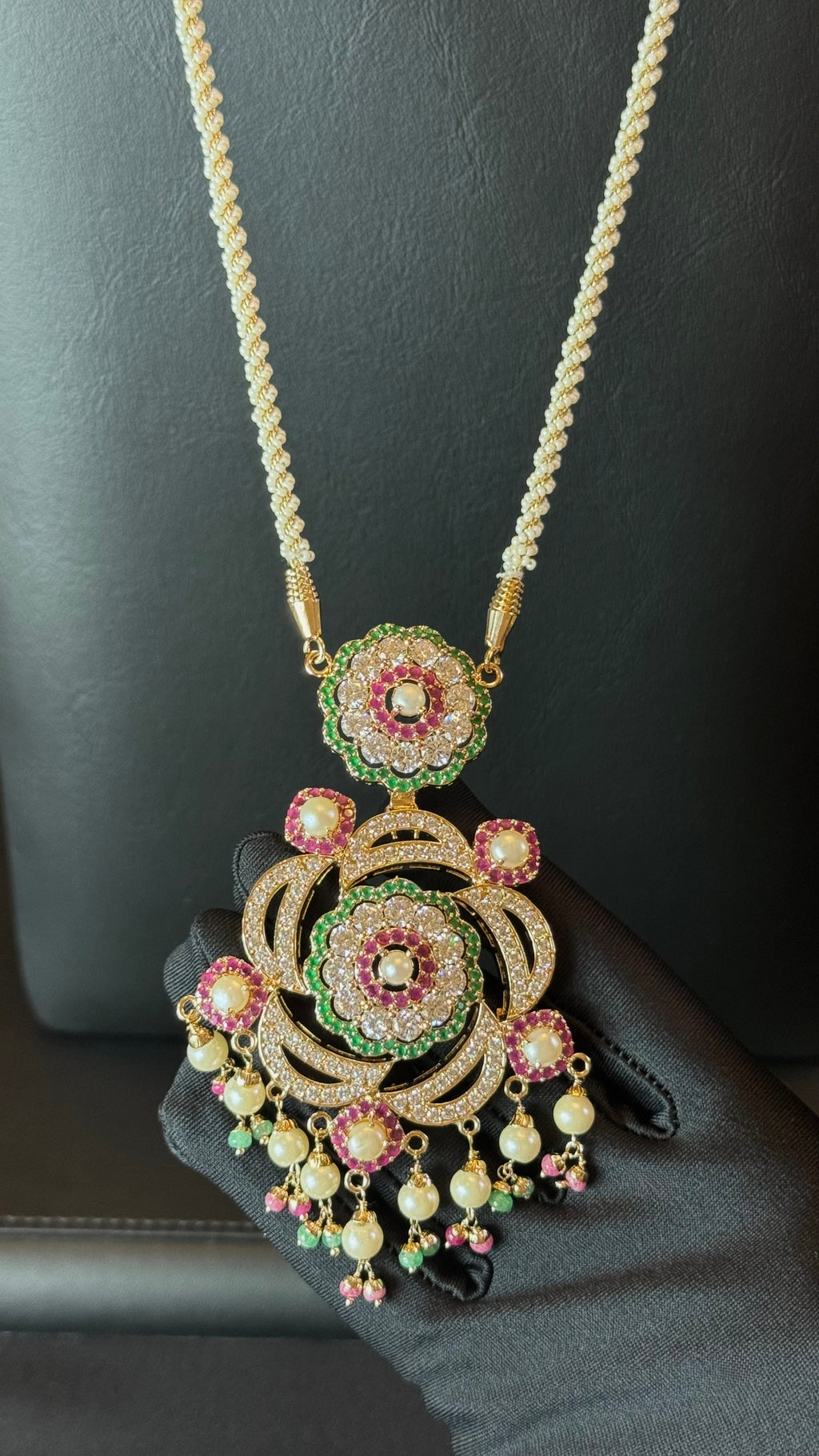 NO.027 | PEARLS & GOLDEN