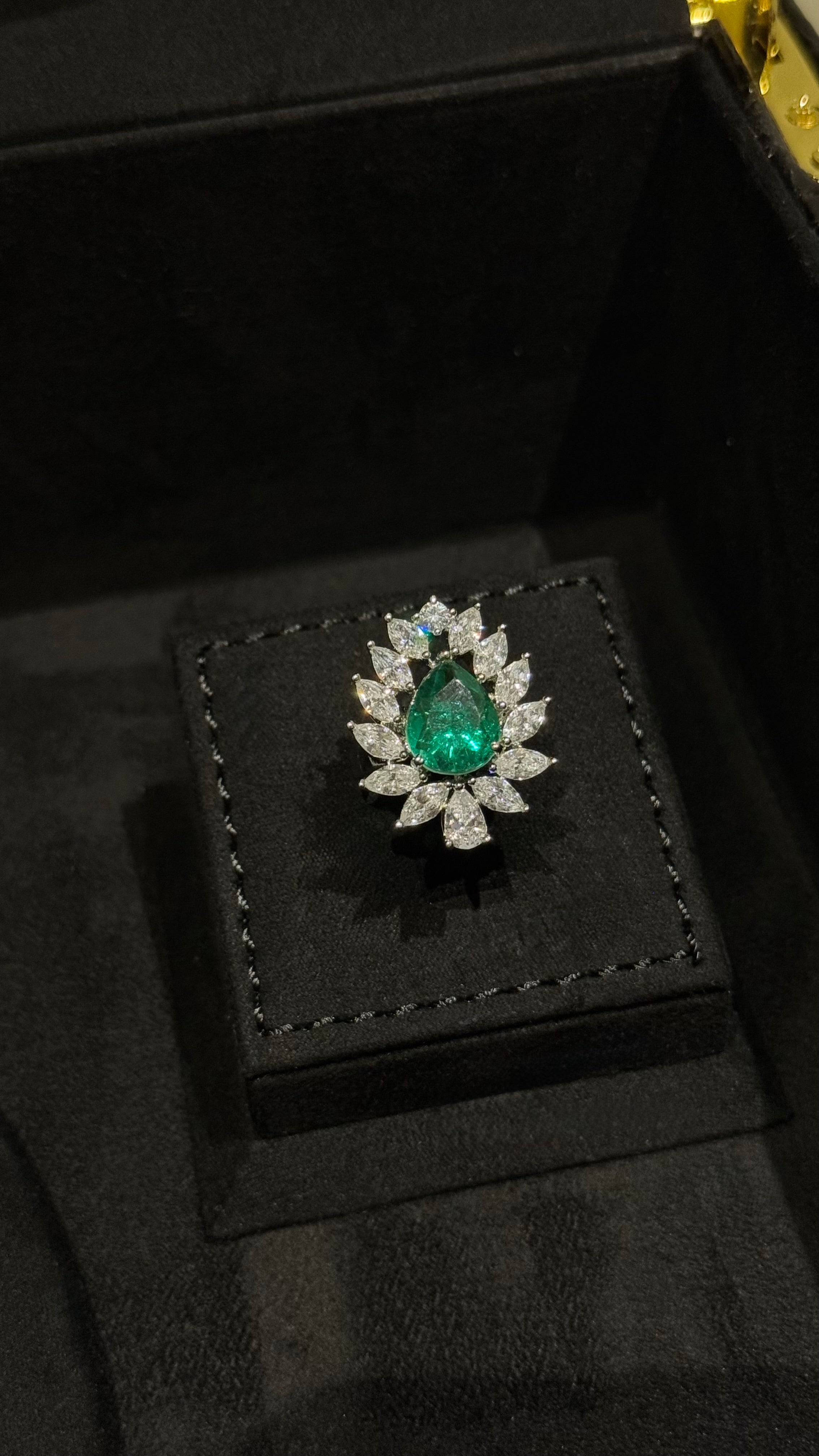 ALKUWAITAT | BLUE & GREEN