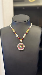 009 | FLOWER WITH RING