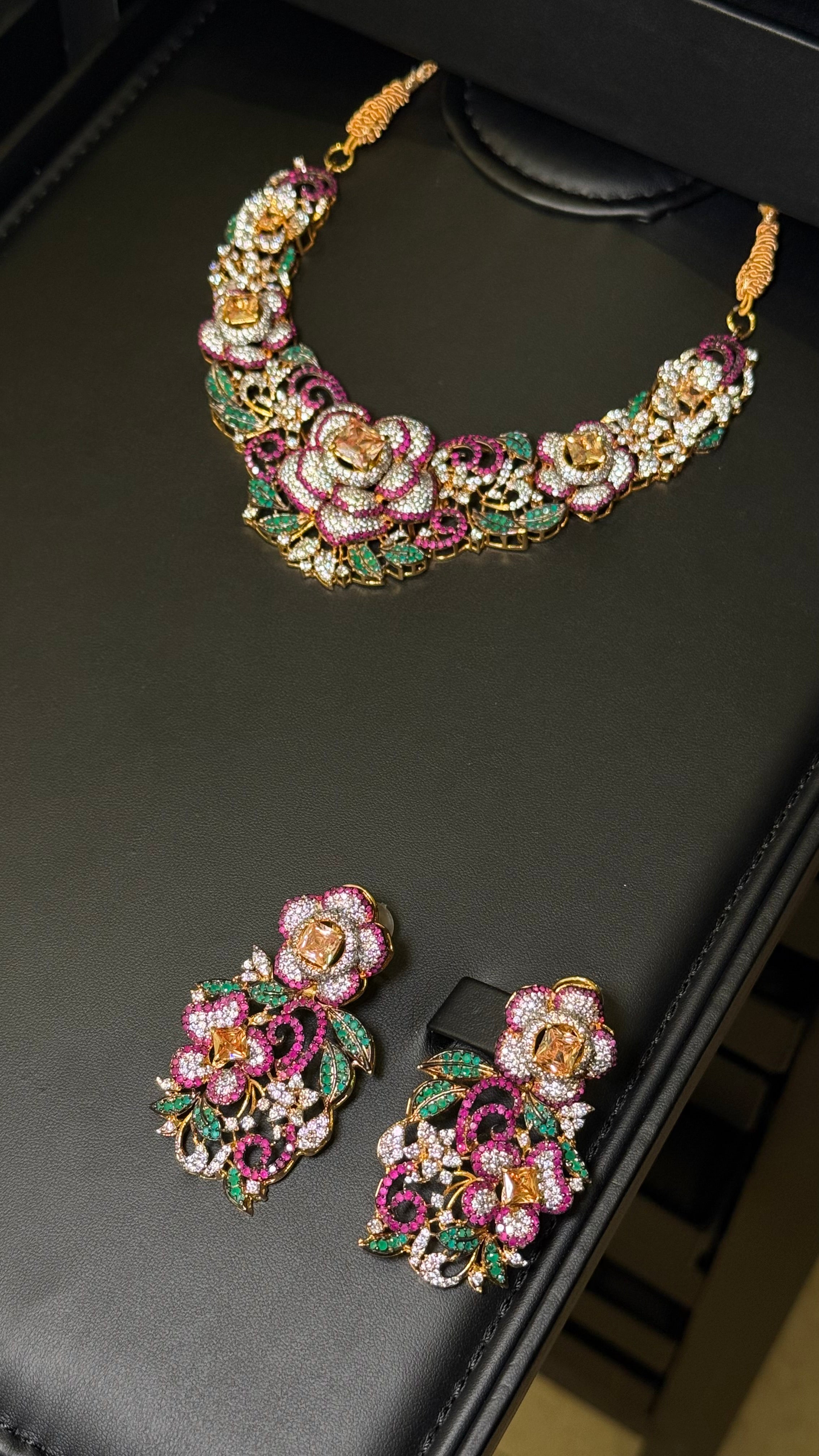 041 | SILVER & COLORED