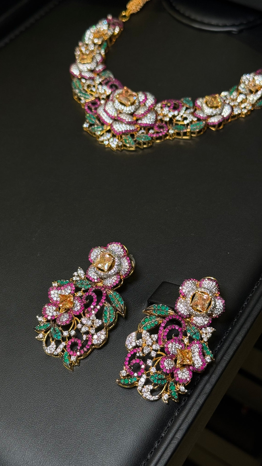 041 | SILVER & COLORED