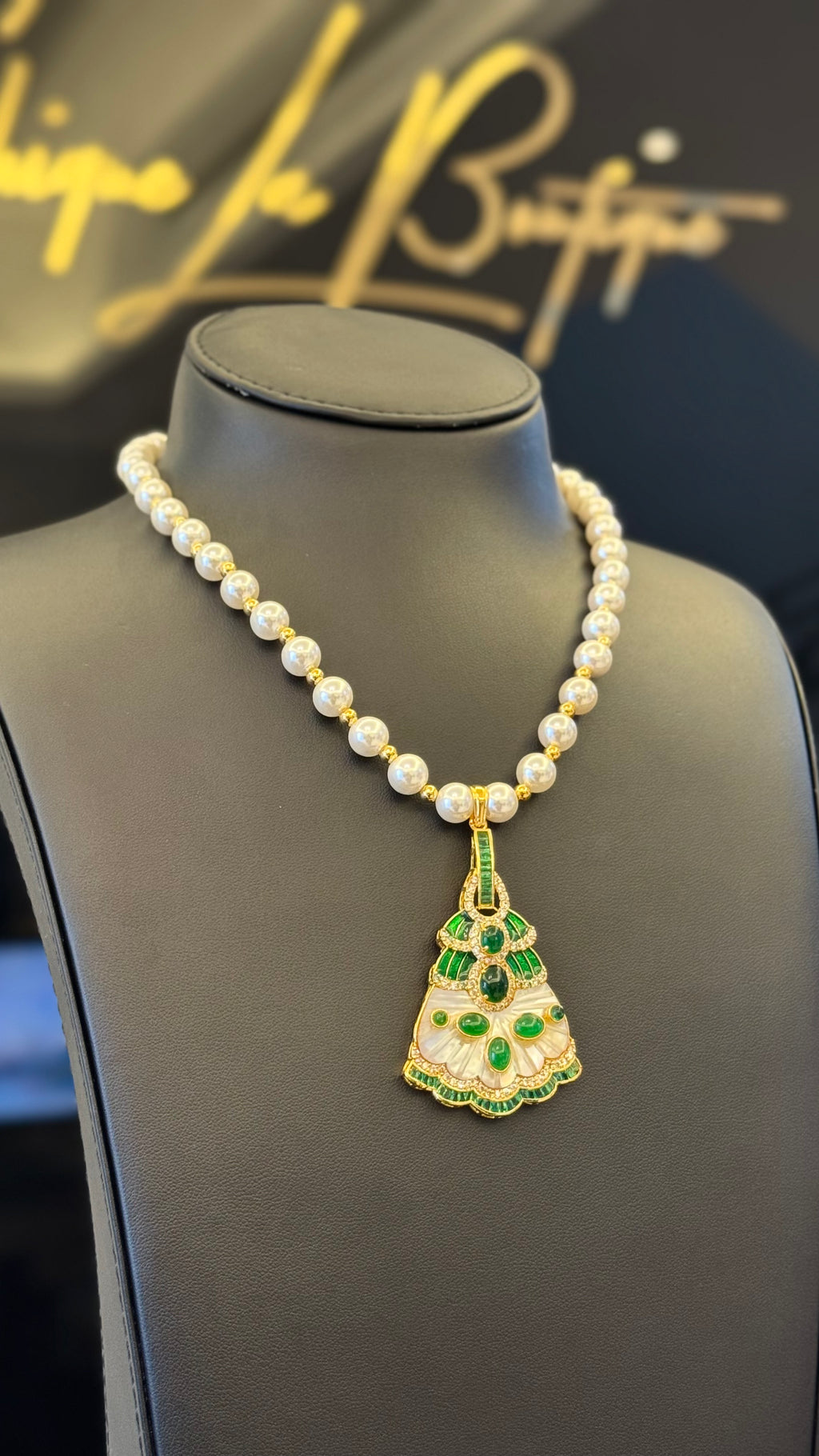 HESSA | VINTAGE GREEN