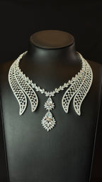 G002 | WHITE