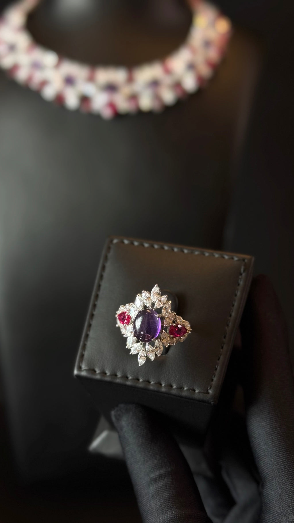 QIRNAS | PURPLE & RED