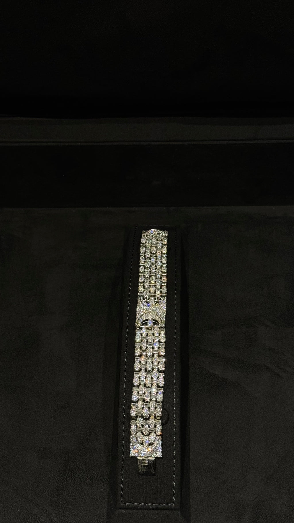 043 | BRACLATE & SILVER