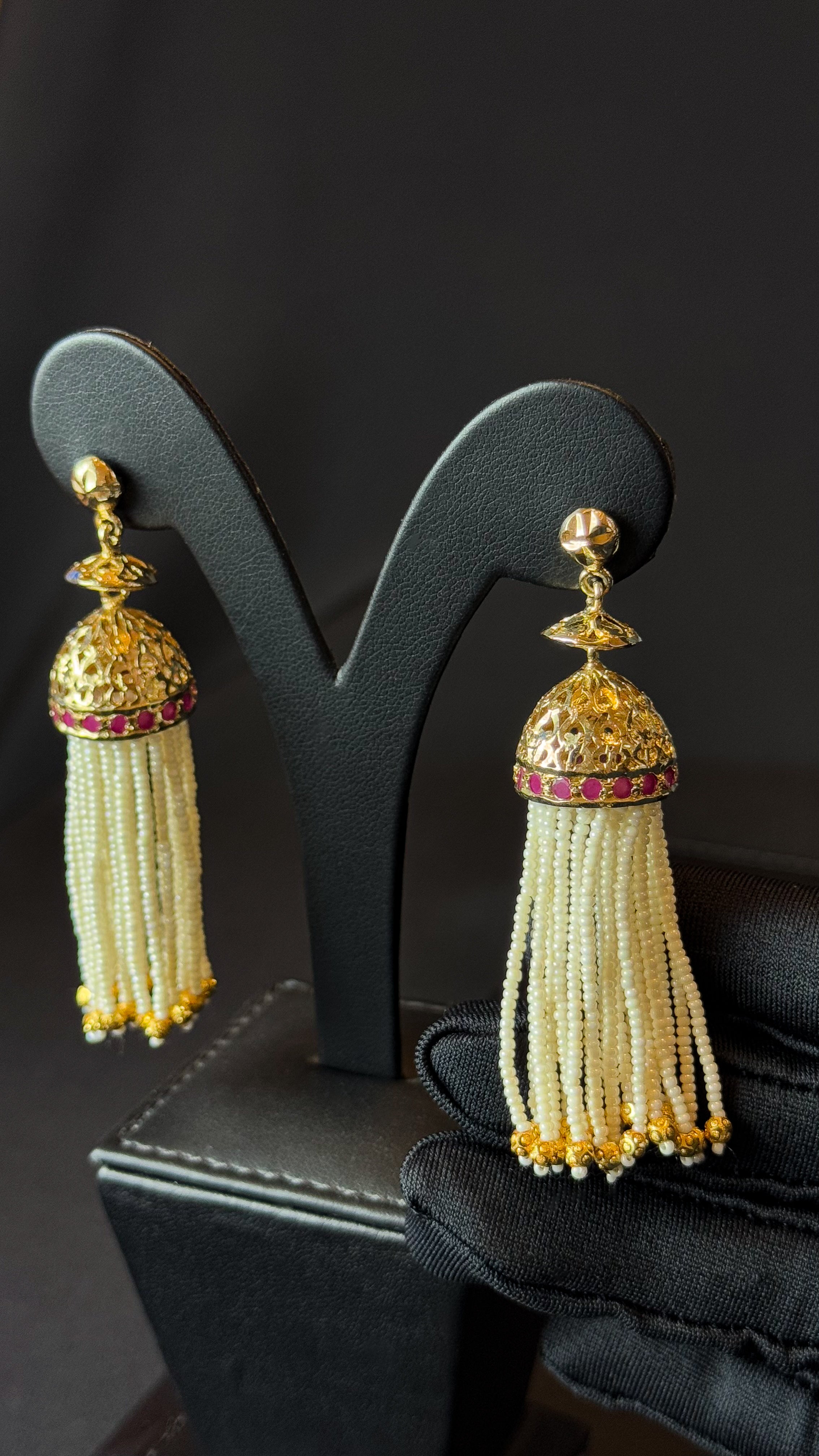NO.05 | PEARLS & GOLDEN