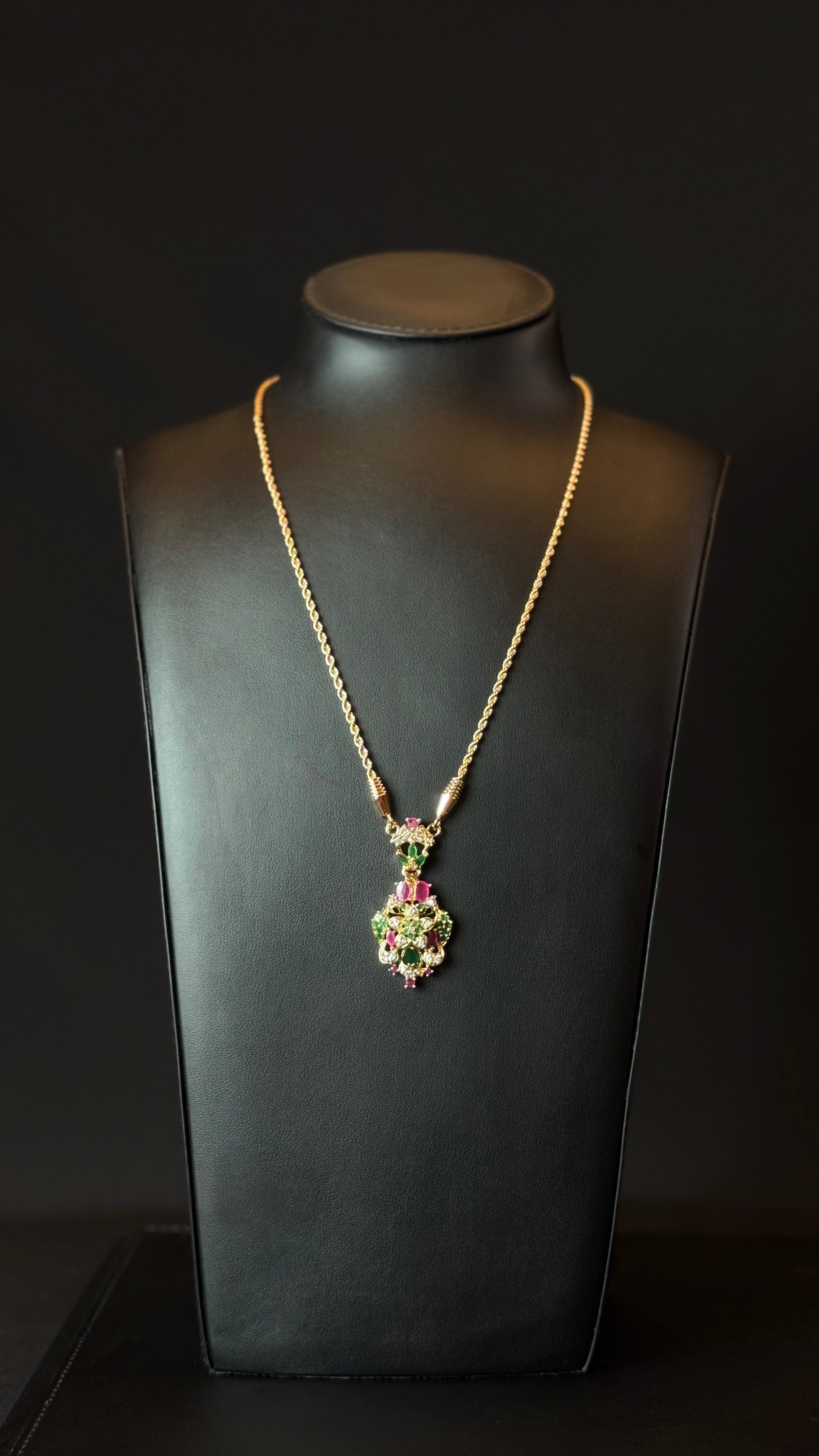 NO.015 | RED & GOLDEN