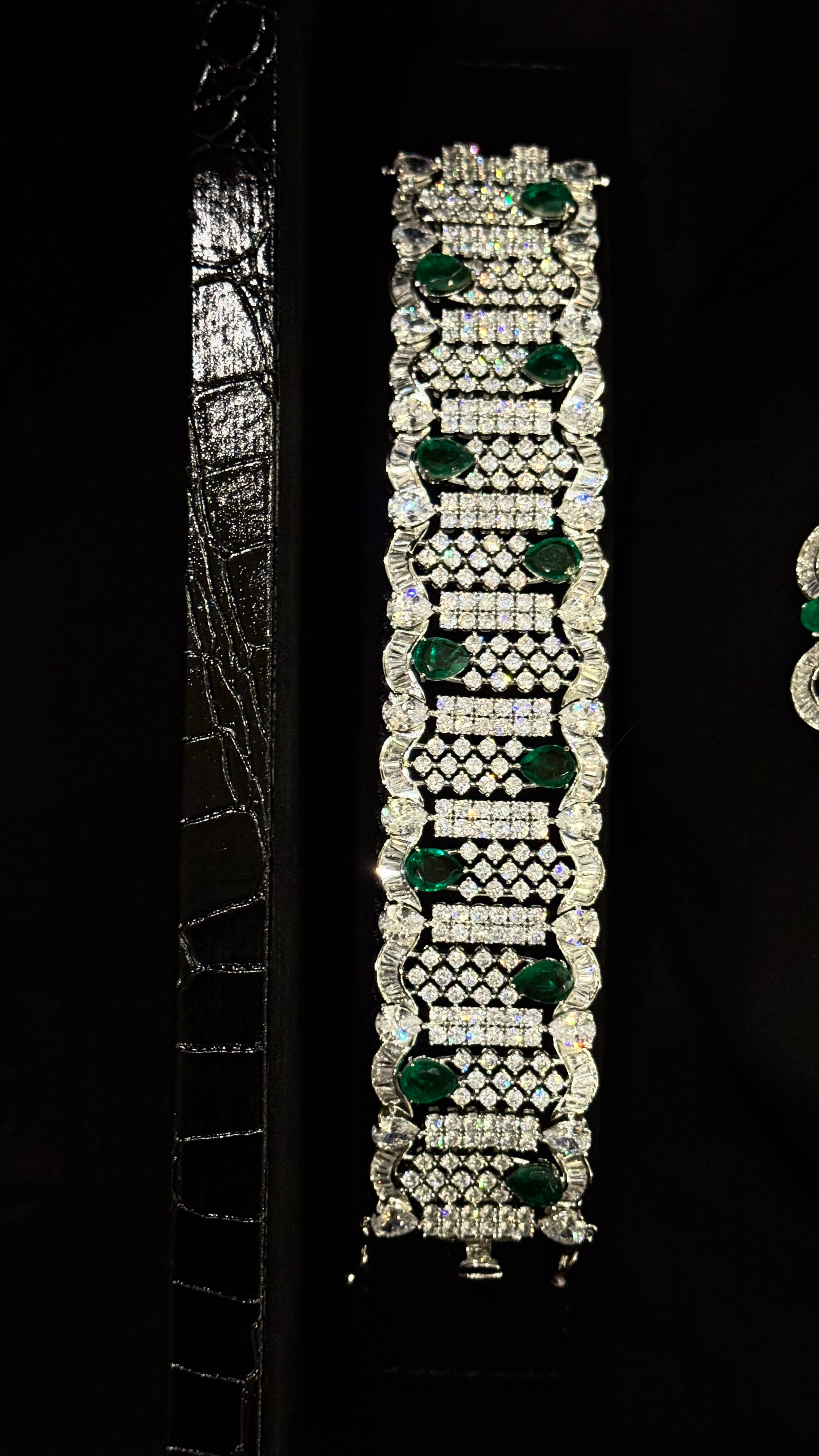 SHIAB ALASHKHAR | GREEN