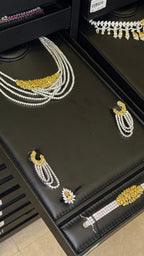 ALMIZHAR 2 | WHITE & YELLOW