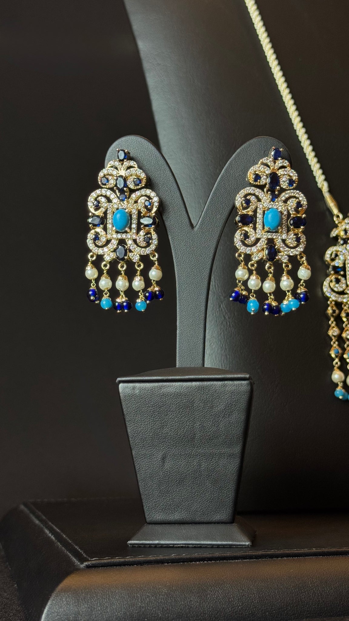 NO.19 | PEARLS & TURQUOISE