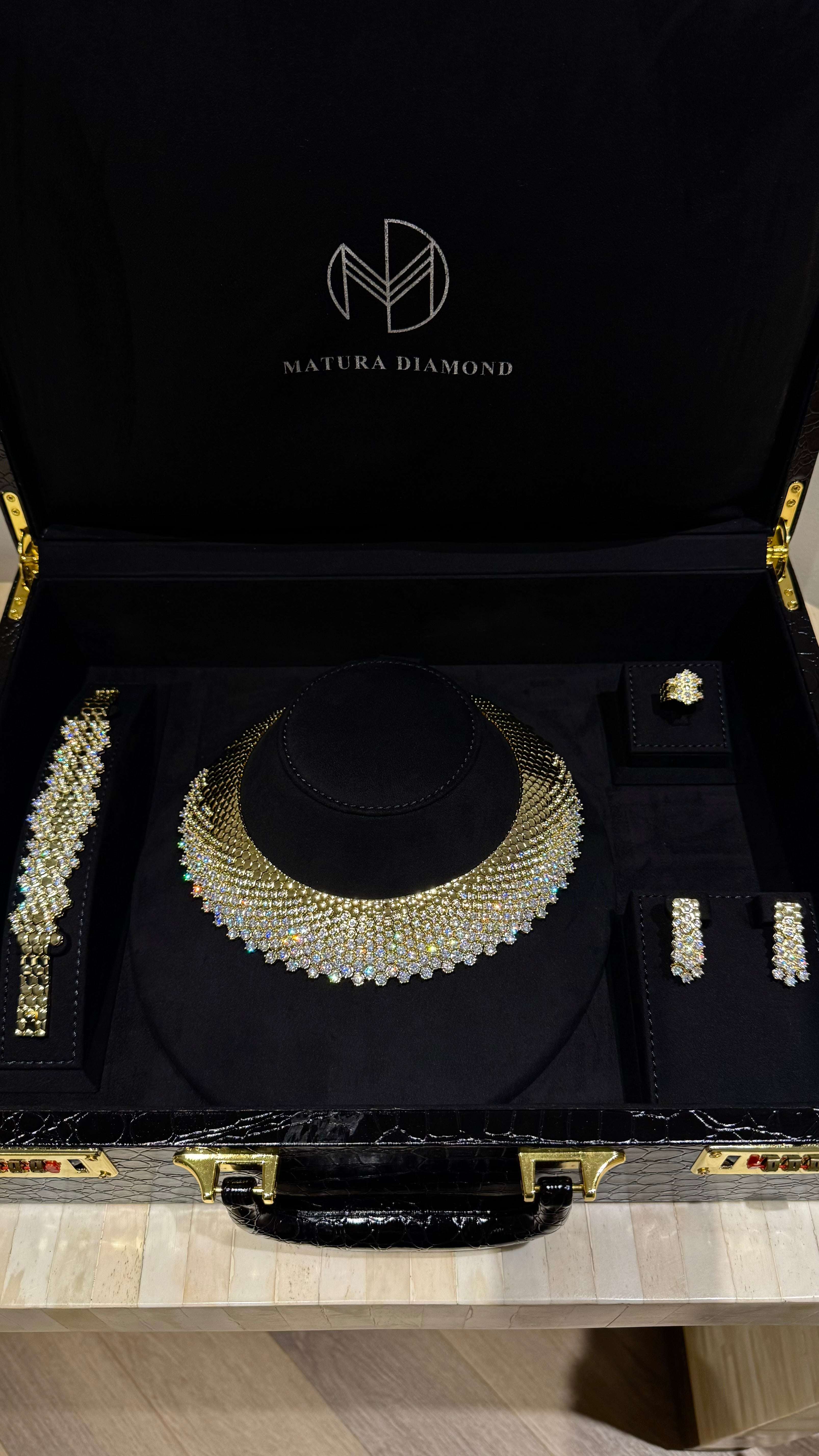 SHAHBA | GOLDEN