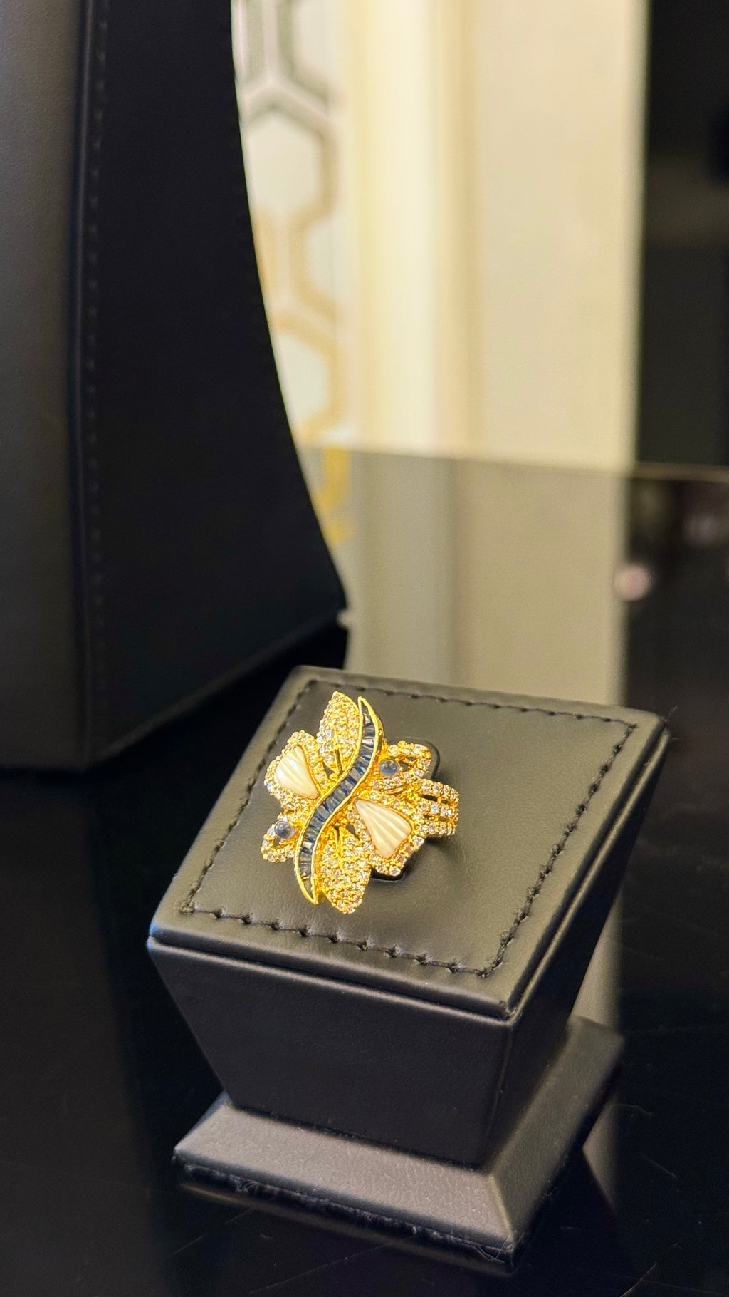 HESSA | VINTAGE BLUE