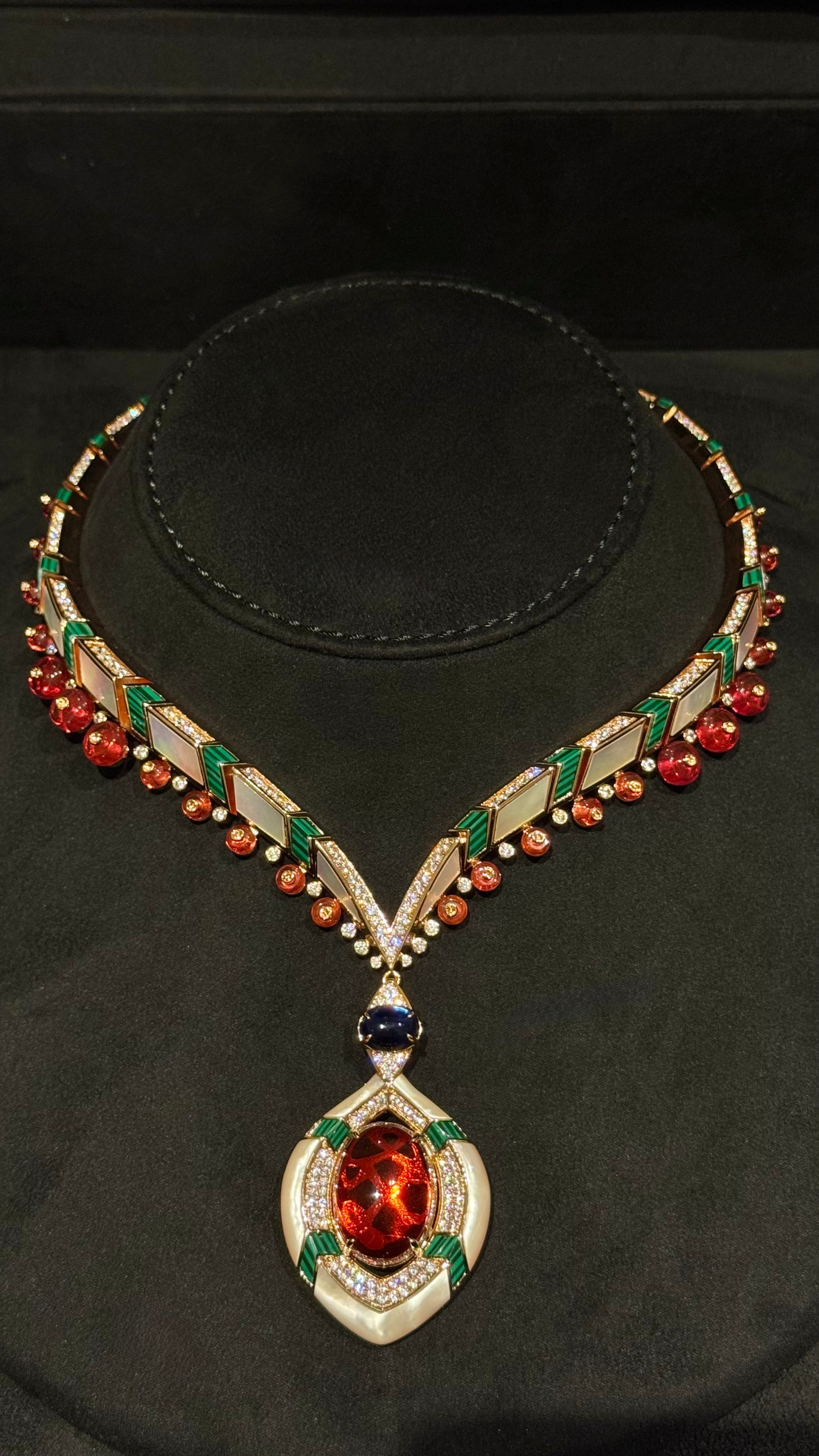 MILEHAH | RED & WHITE & GREEN