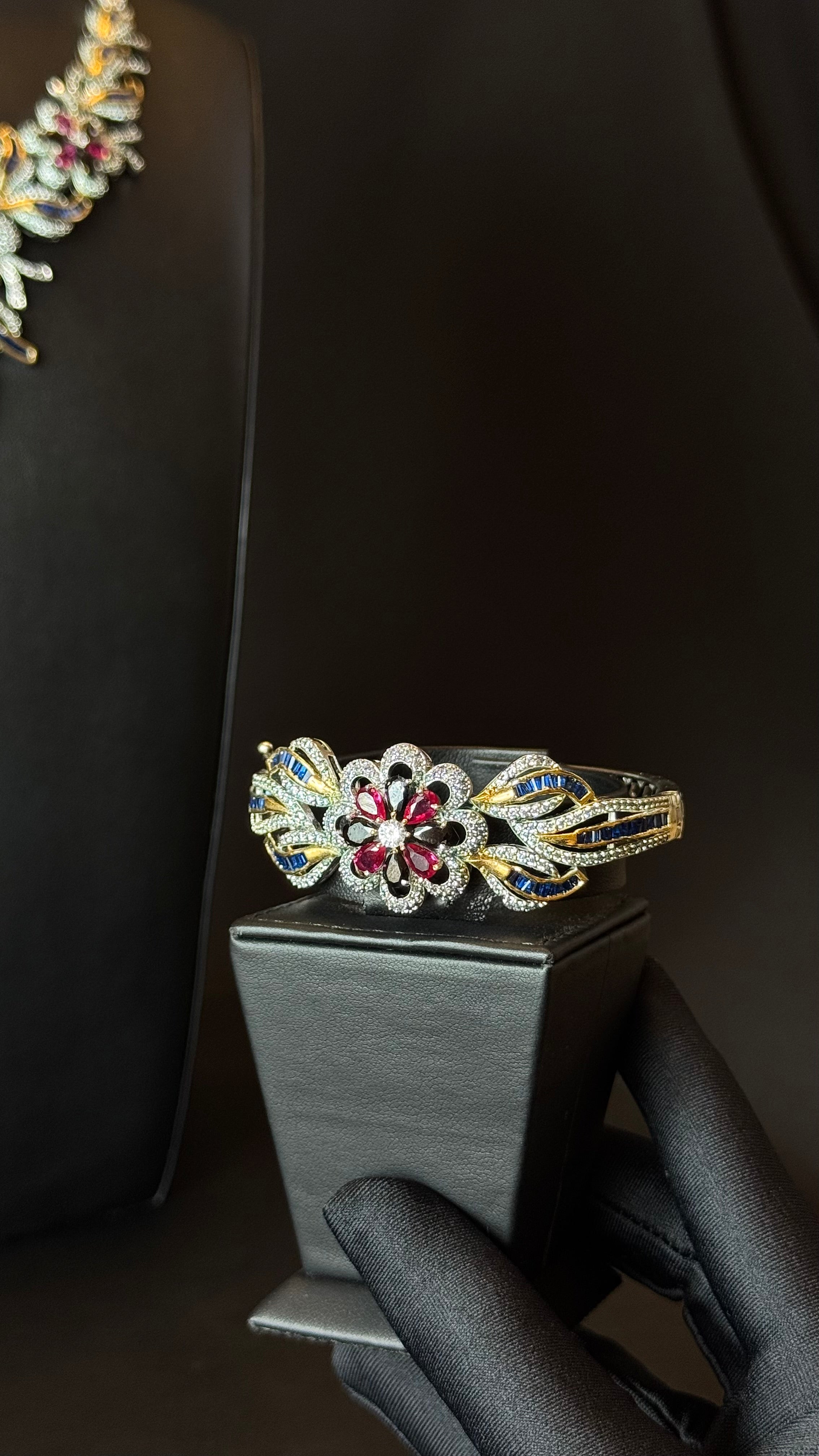 ALAWEER | PINK & BLUE & BLACK
