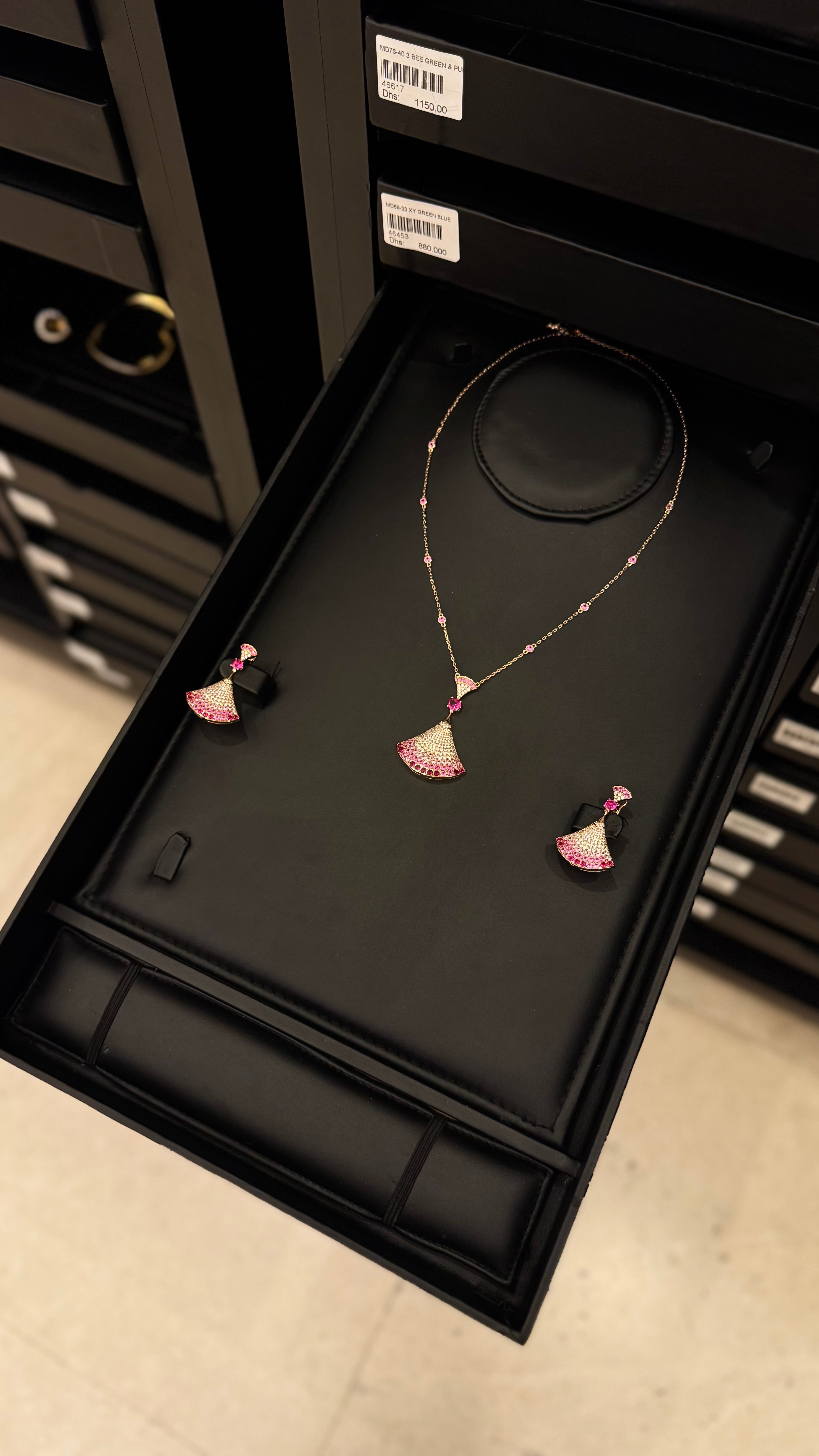 BEE | PINK & R GOLDEN