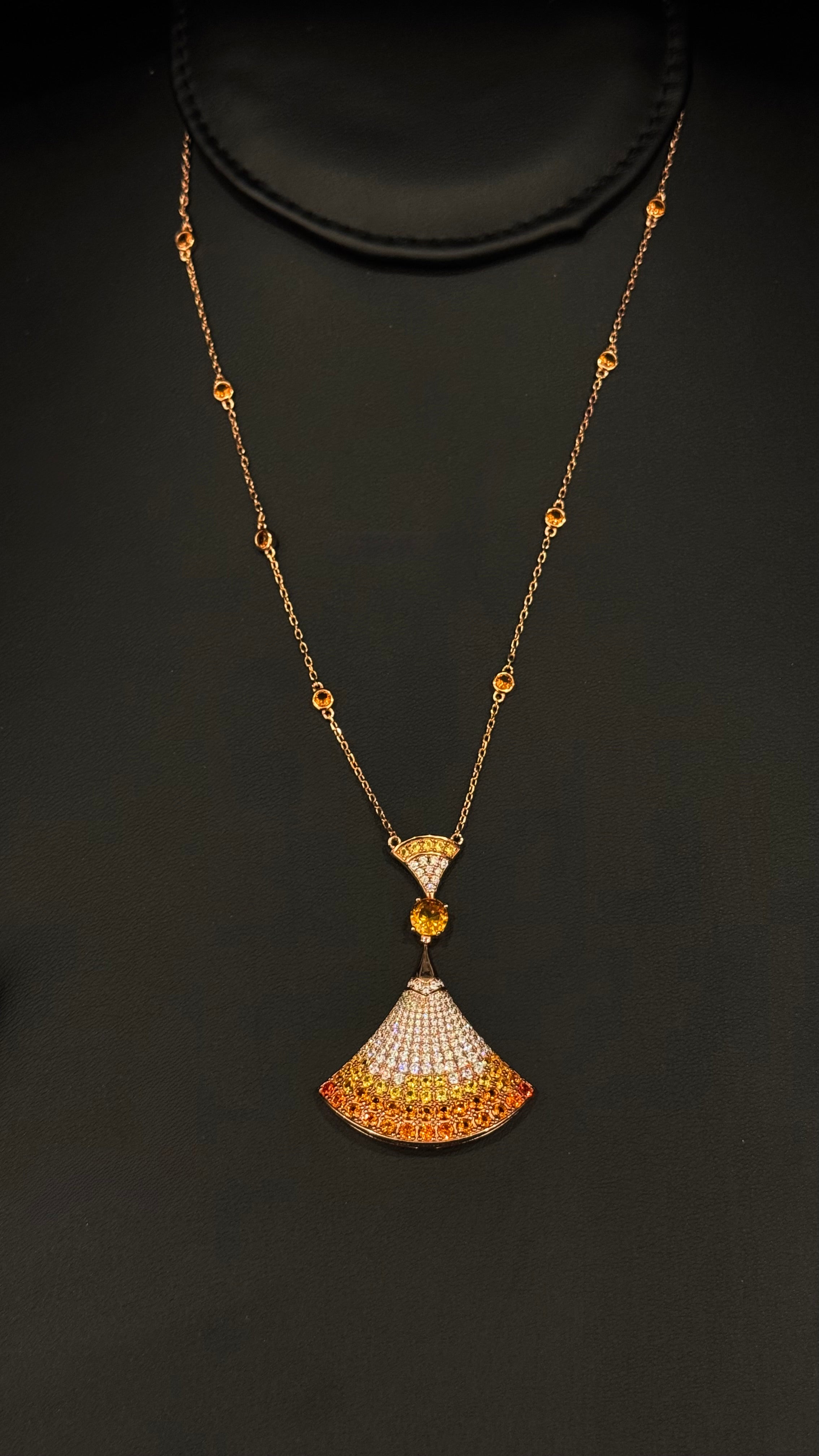 BEE | ORANGE & R GOLDEN