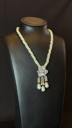 WARDA | SILVER & PEARLS