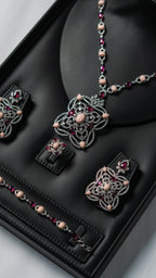 SHAIKHA | PINK