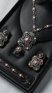 SHAIKHA | PINK