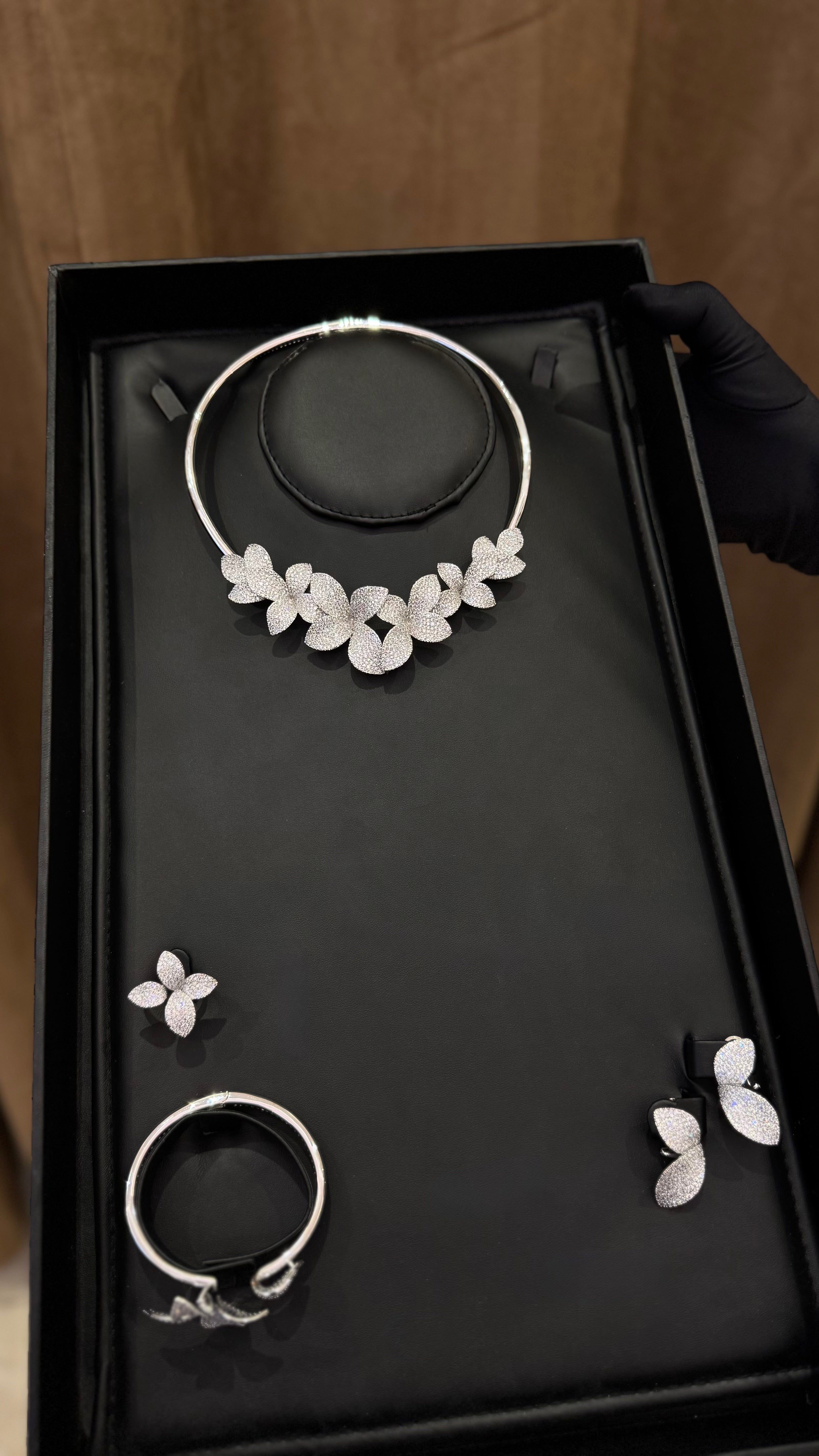 CHOKER NONI | WHITE