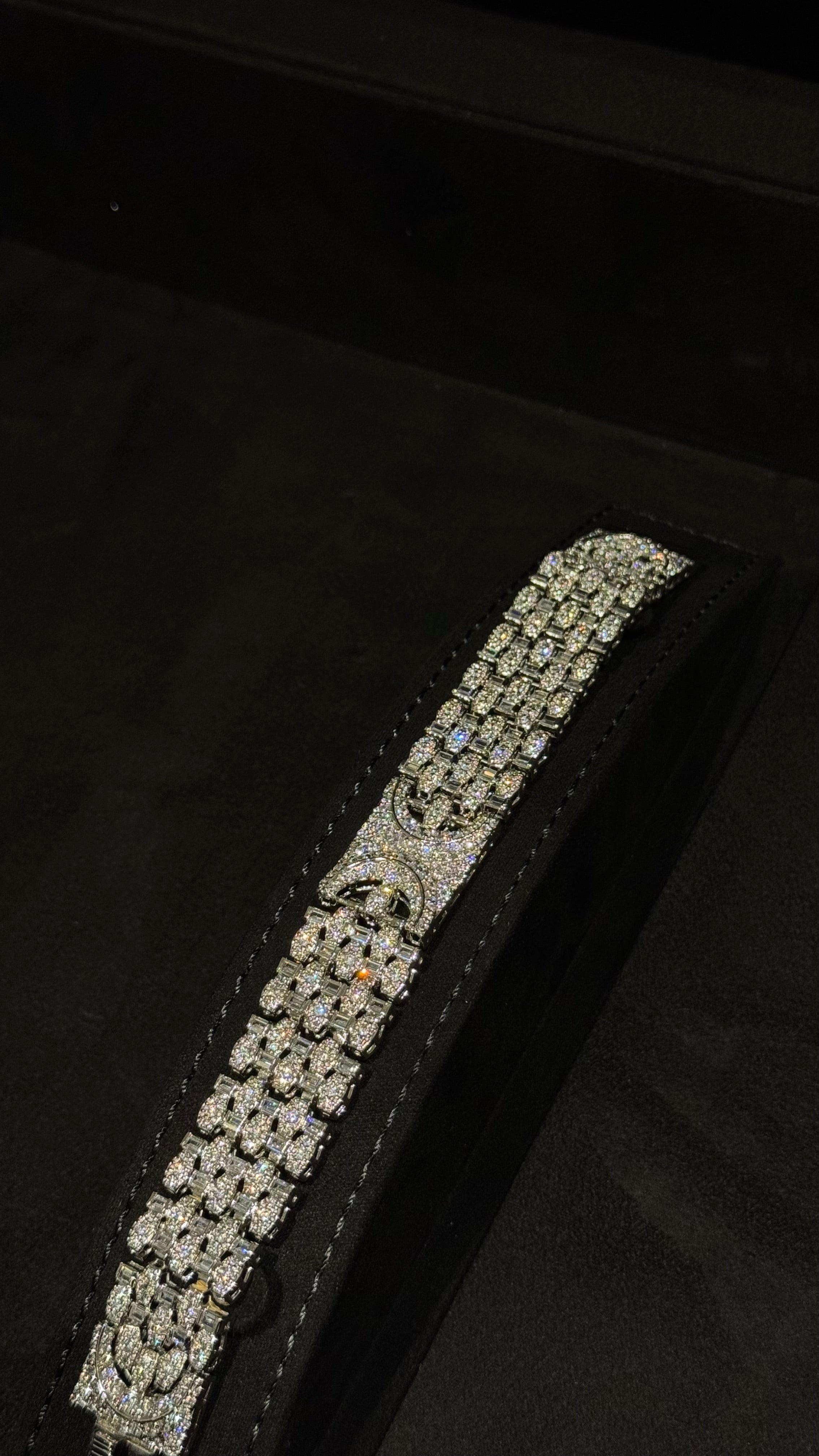 043 | BRACLATE & SILVER