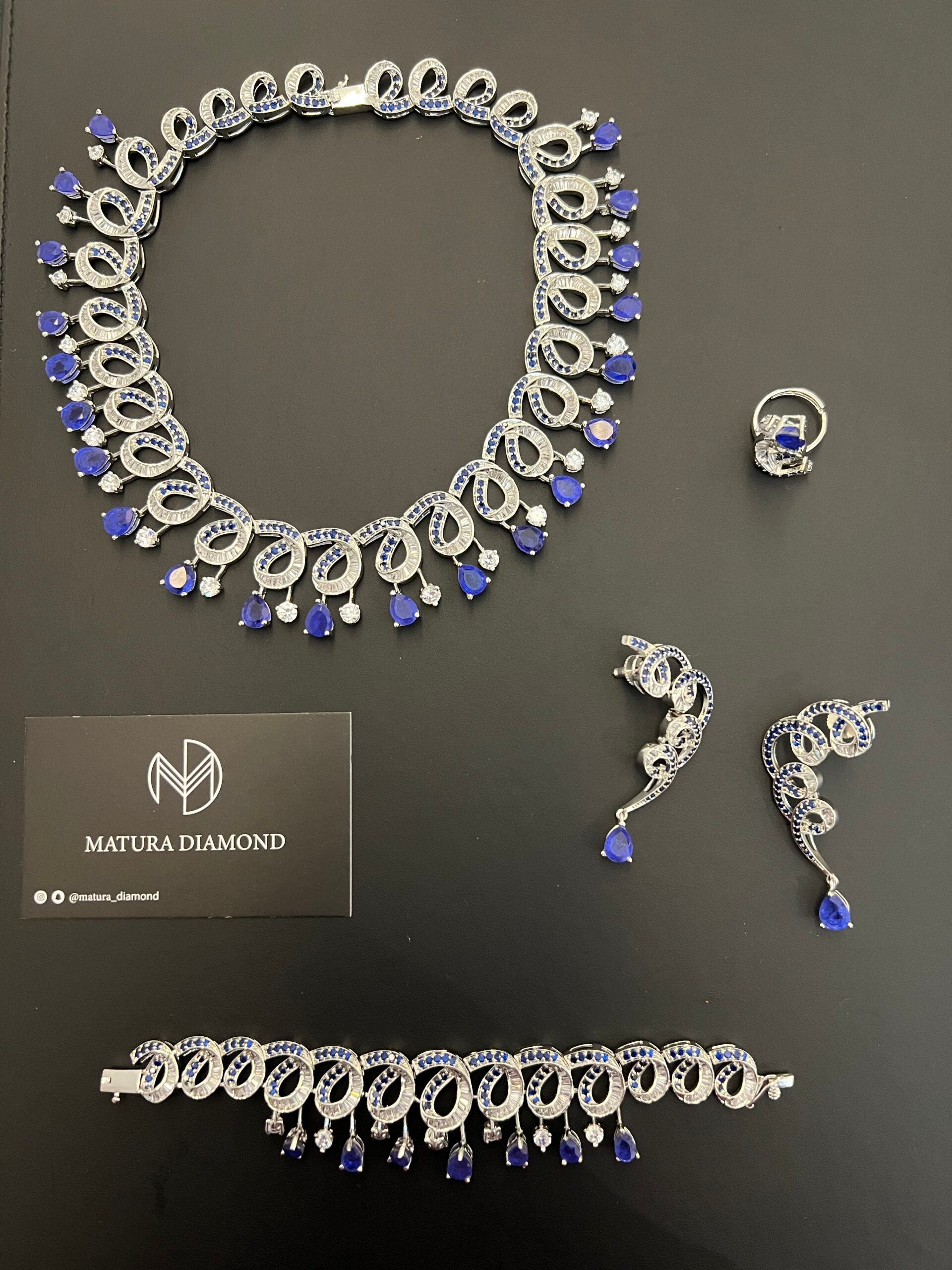 WHADHA | BLUE