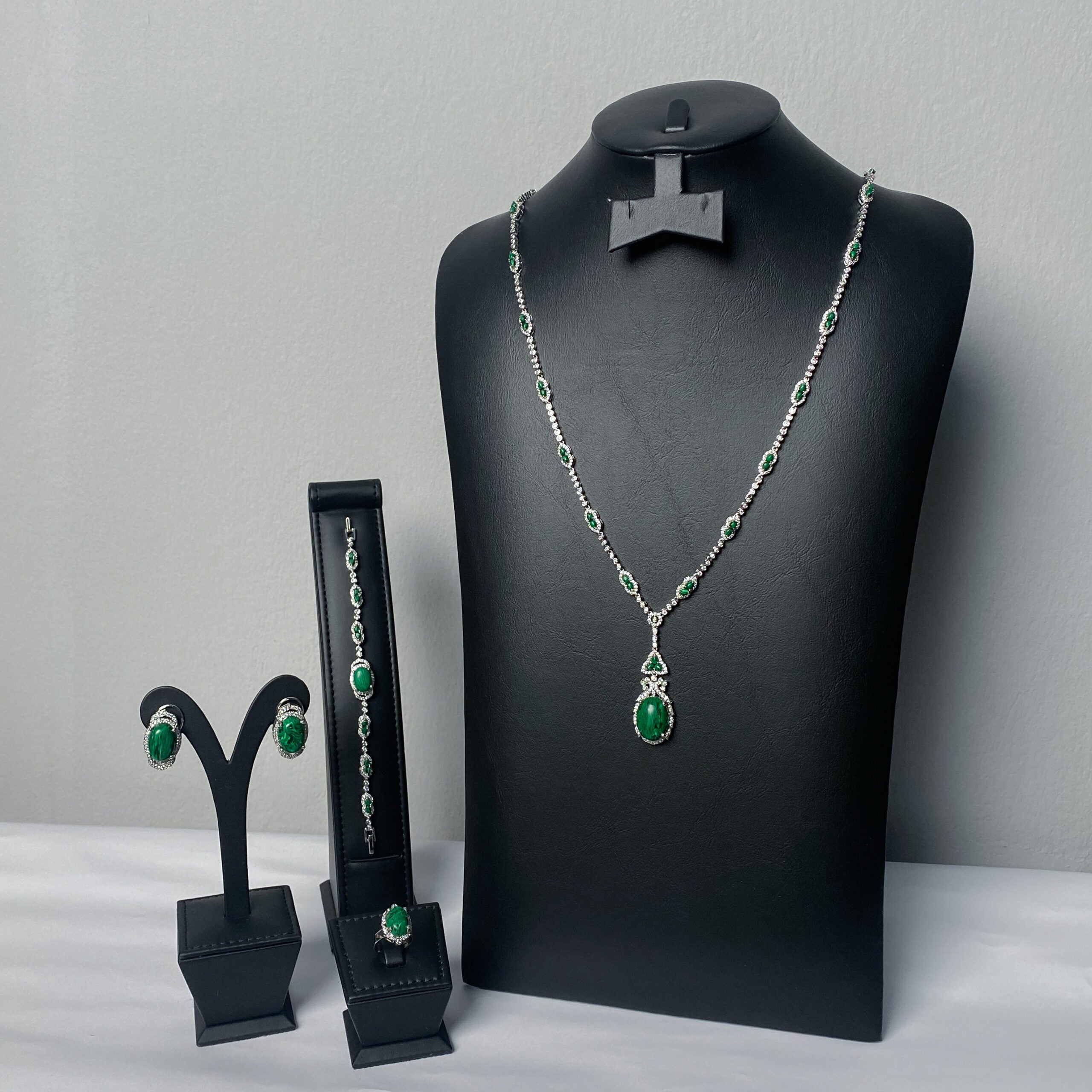 GHAZEL | GREEN