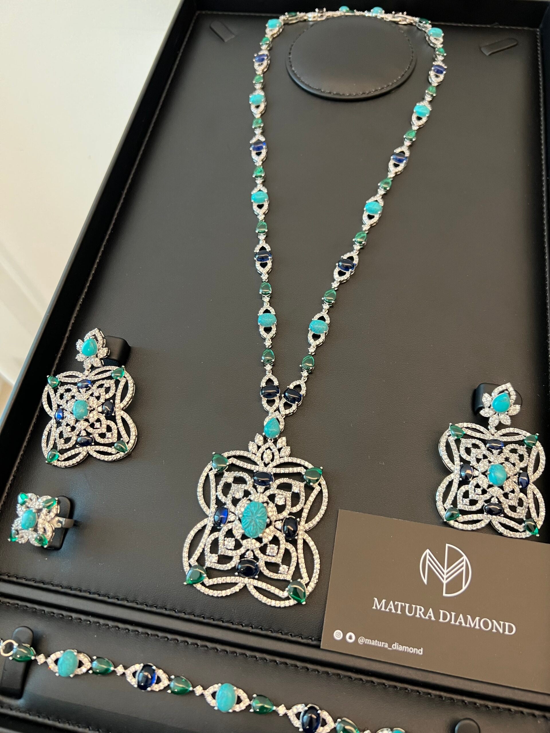 SHAIKHA | TURQUOISE