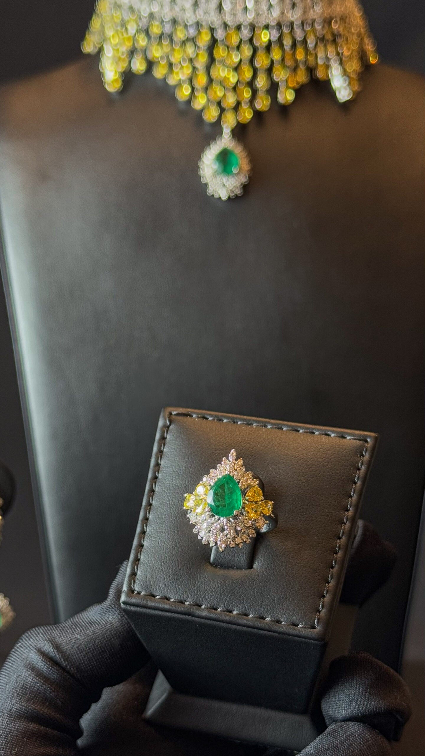 CHOKER QARAYEN | YELLOW & GREEN