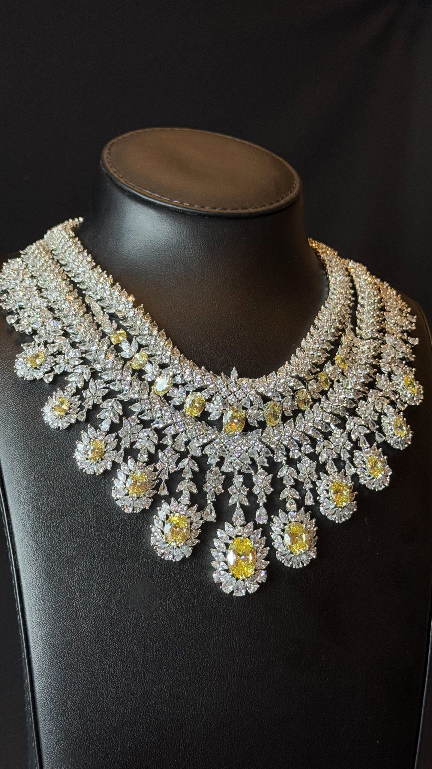 BURJUMAN | YELLOW