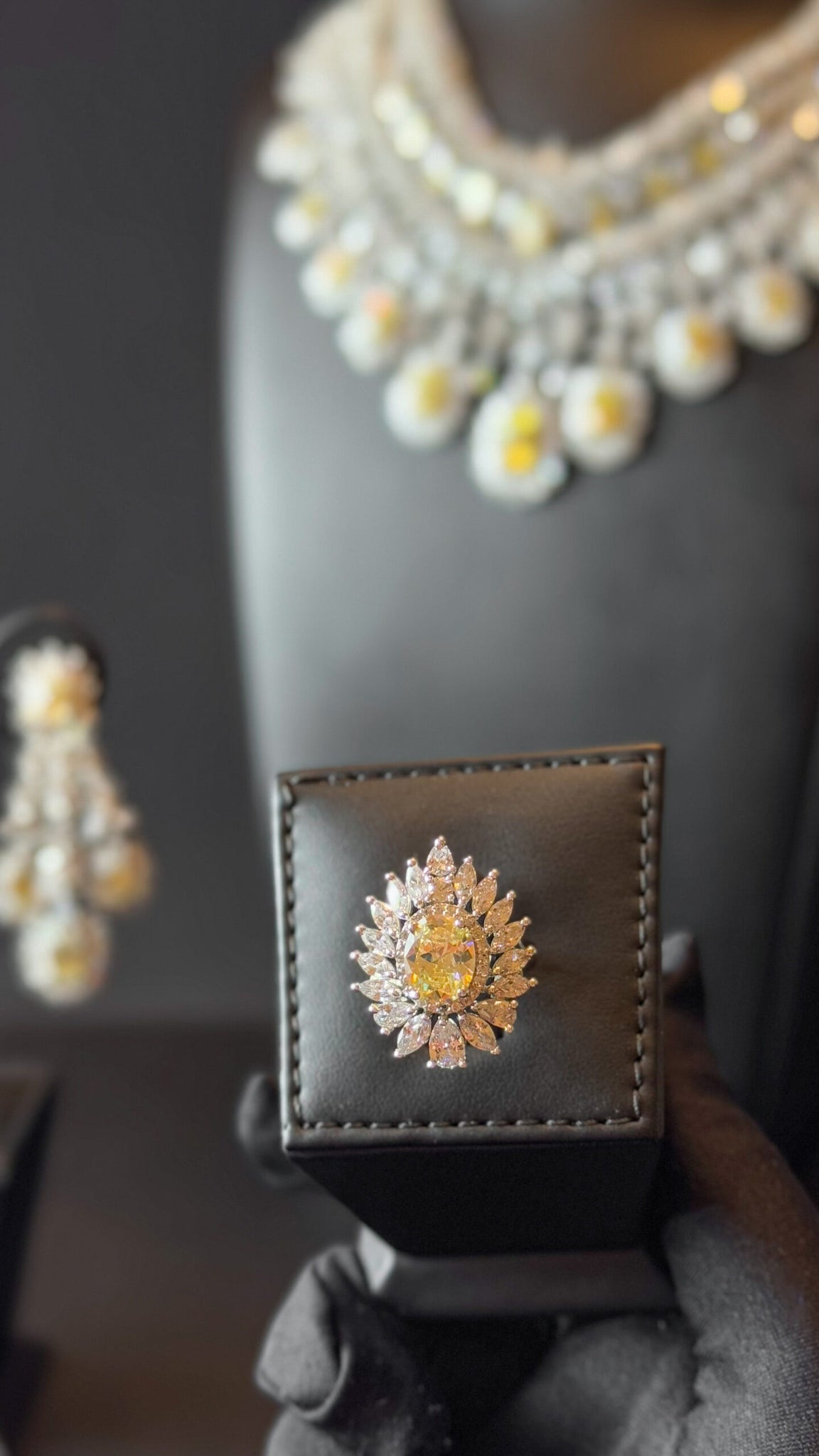 BURJUMAN | YELLOW