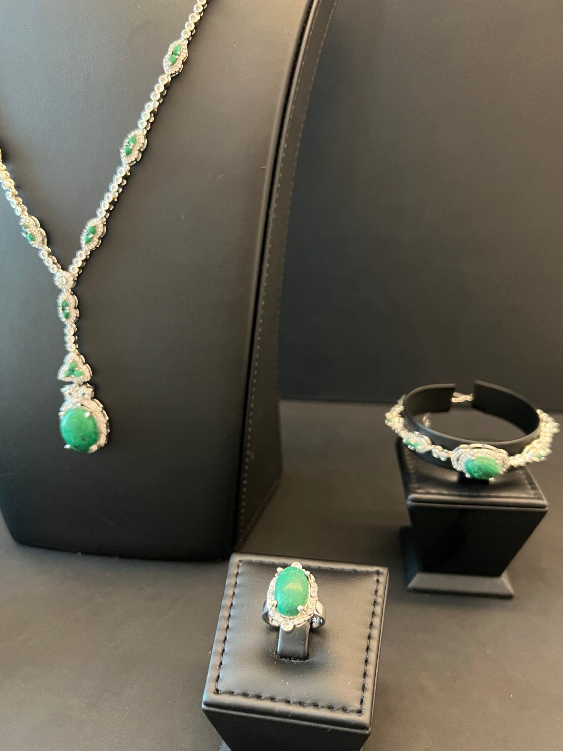 GHAZEL | GREEN
