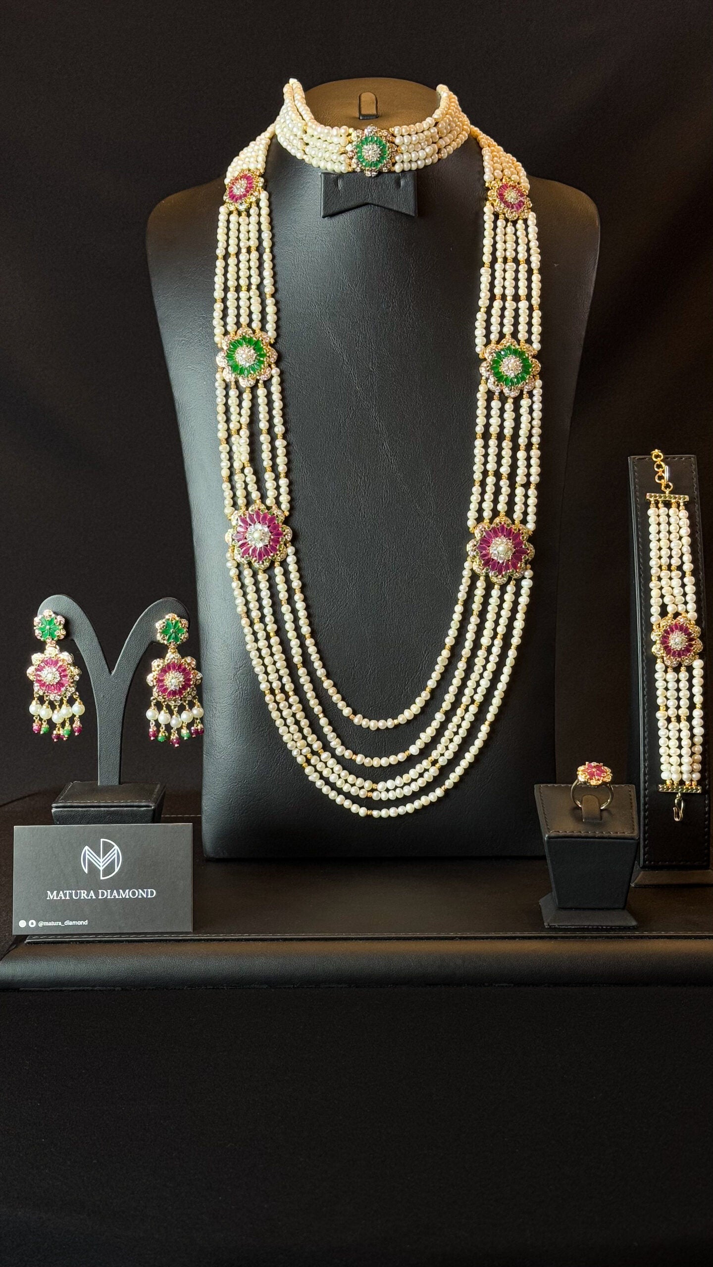 NO.00 | PEARLS & GOLDEN