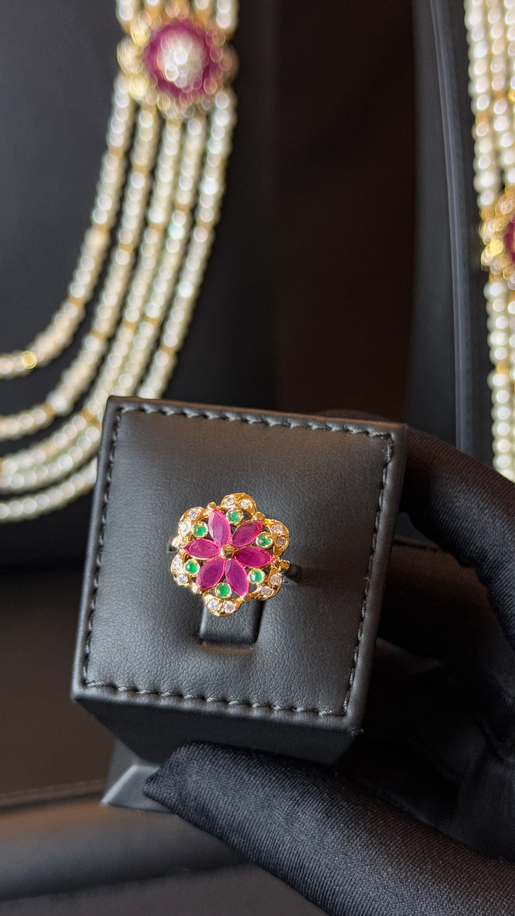 NO.00 | PEARLS & GOLDEN