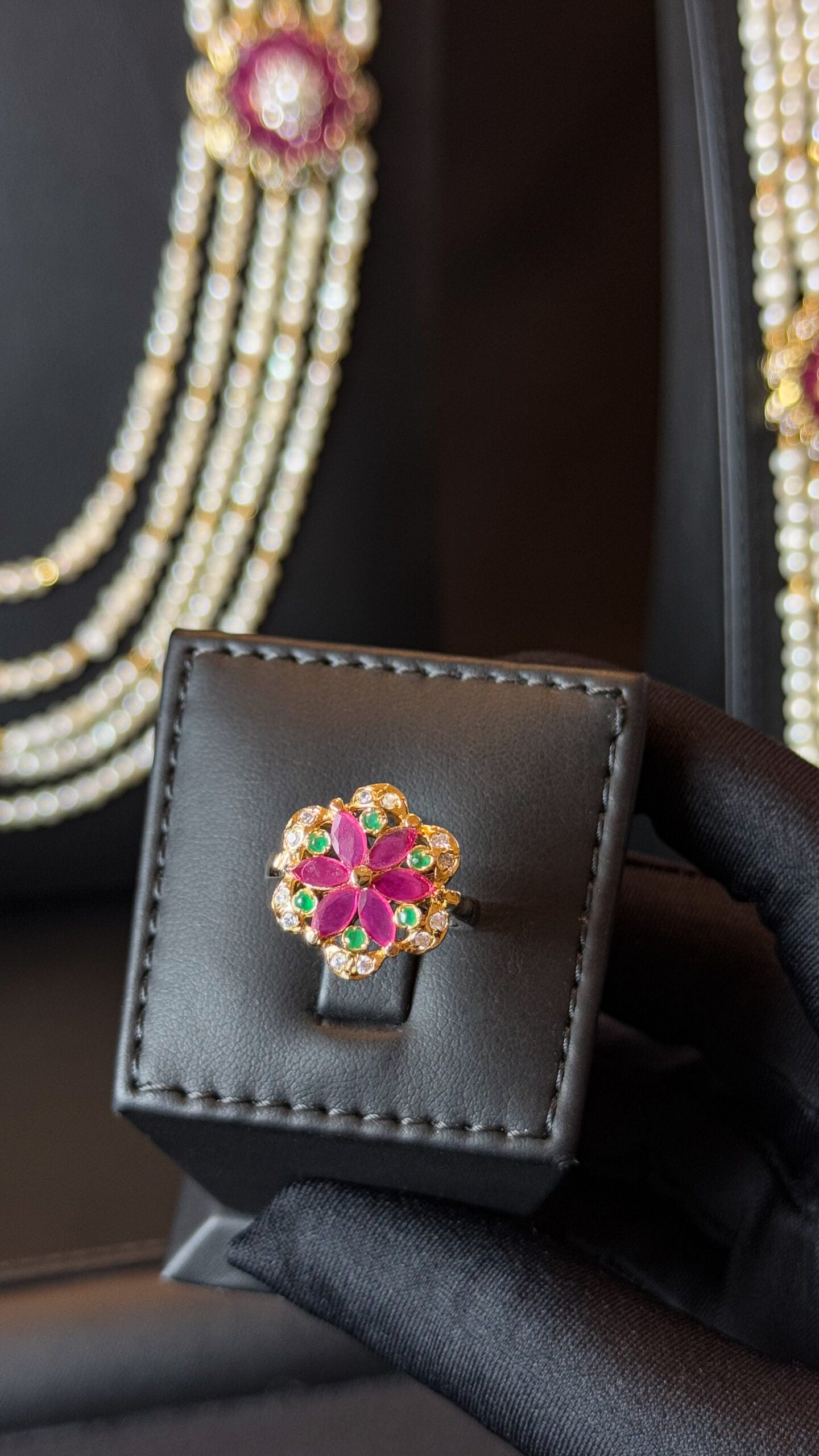 NO.00 | PEARLS & GOLDEN