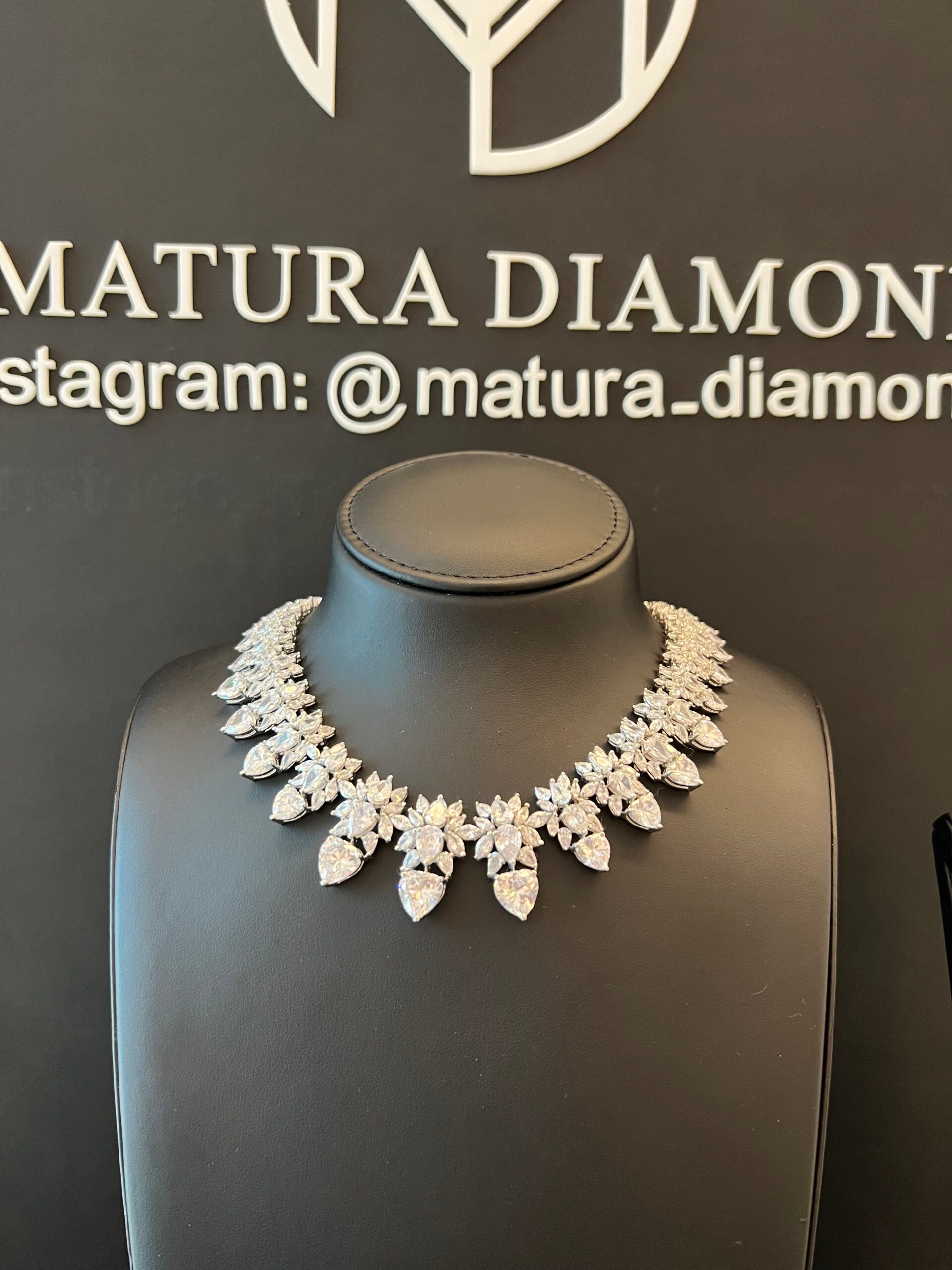 SUHAILA |WHITE HEART