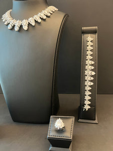 SUHAILA |WHITE HEART