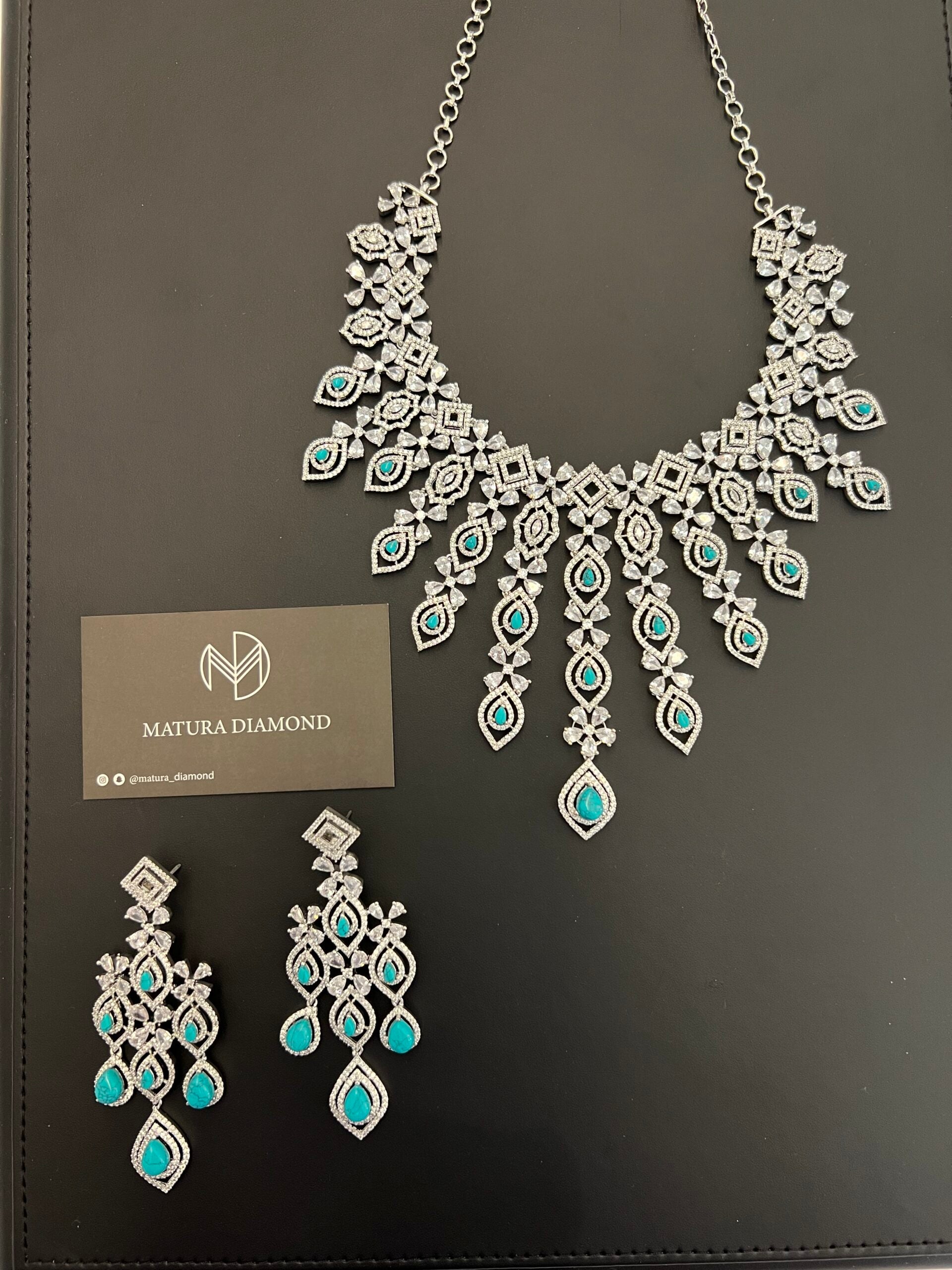 AMAL | TURQUOISE