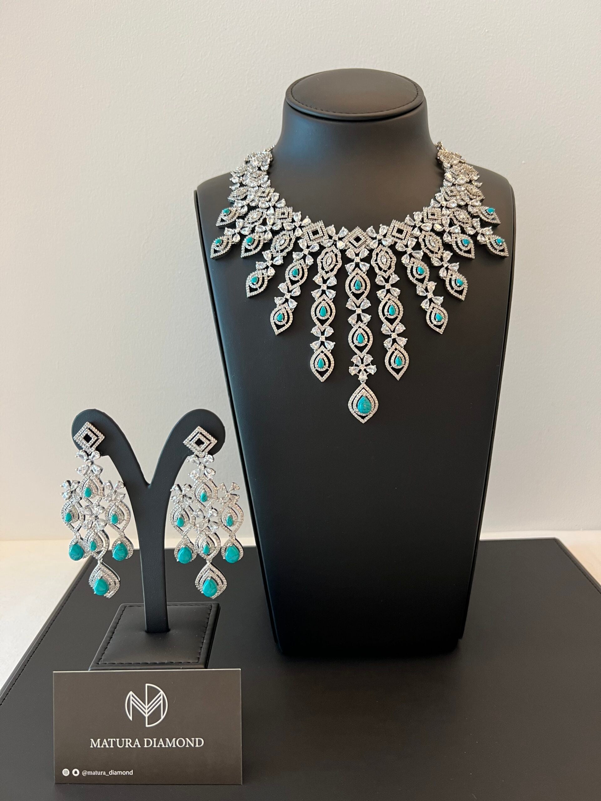AMAL | TURQUOISE