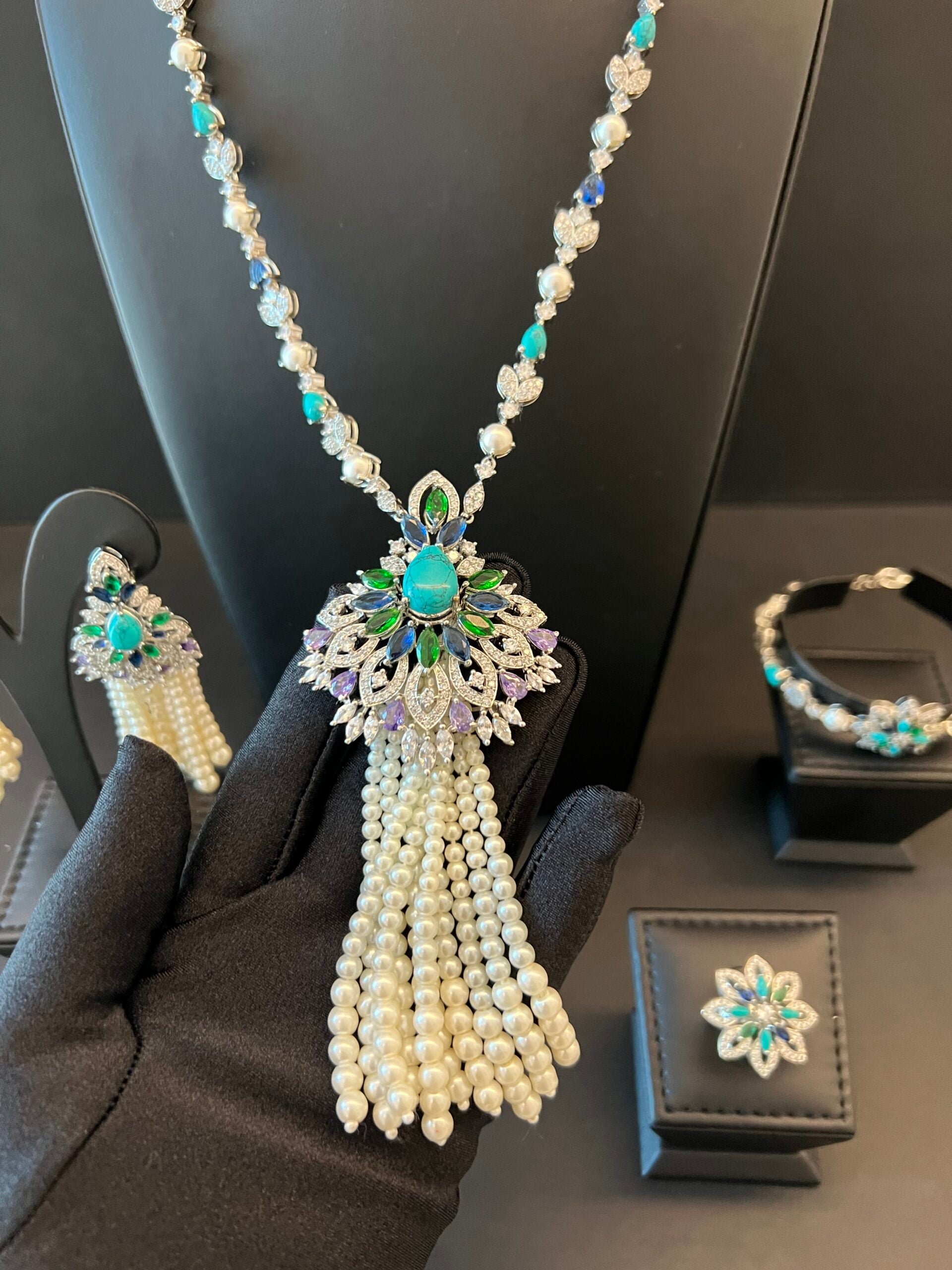 AL HOSN | PEARLS & TURQUOISE & PURPLE
