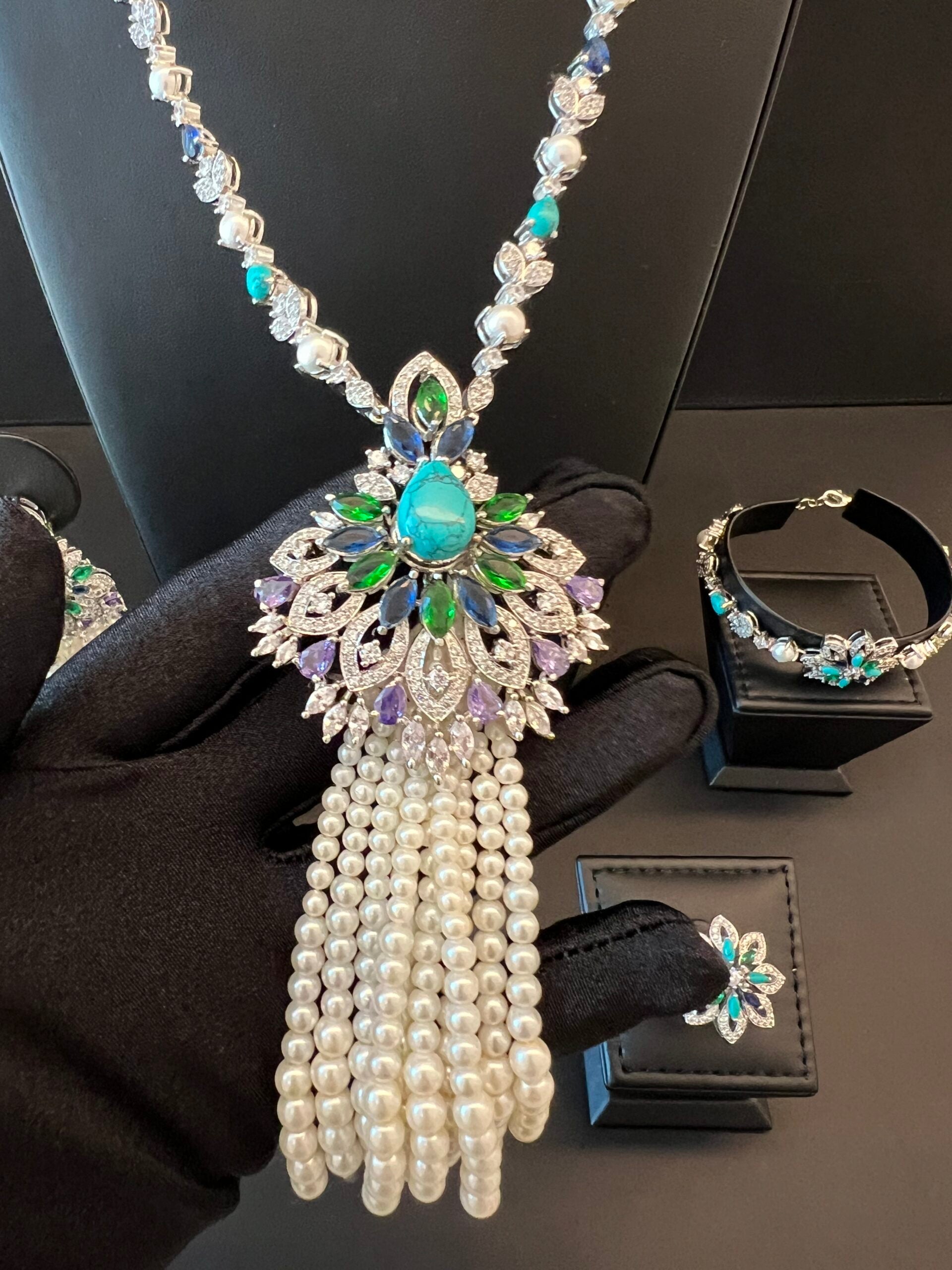 AL HOSN | PEARLS & TURQUOISE & PURPLE